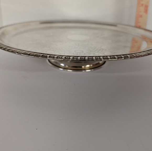 Silverplate Pedestal Cake Platter. - Picture 3 of 5